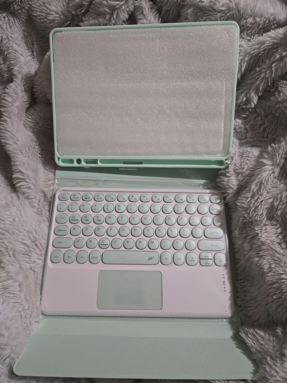 Mint Green Wireless Bluetooth Keyboard Case